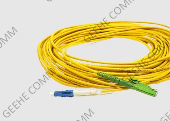 La 9/125 correction optique unimodale de la fibre OS2 attachent E2000 RPA à LC RPA