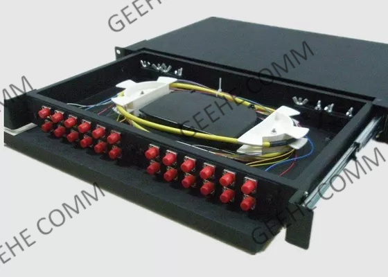 Tableau de connexions optique gauche de fibre de l'insertion 2U 24 unimodal FC de zircone