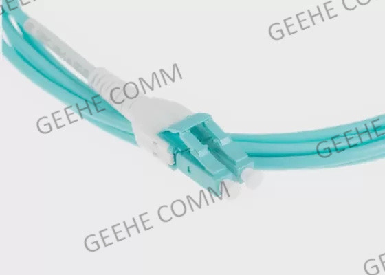 Étiquette 10Gb 40Gb OM3 LC de traction au câble duplex de correction de fibre de LC