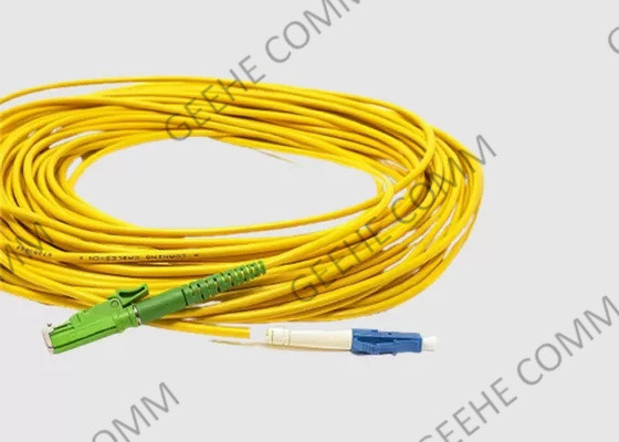 La 9/125 correction optique unimodale de la fibre OS2 attachent E2000 RPA à LC RPA