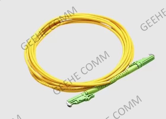 Le simplex du mode unitaire OS1 2 mètres de correction de fibre câble E2000 au LC
