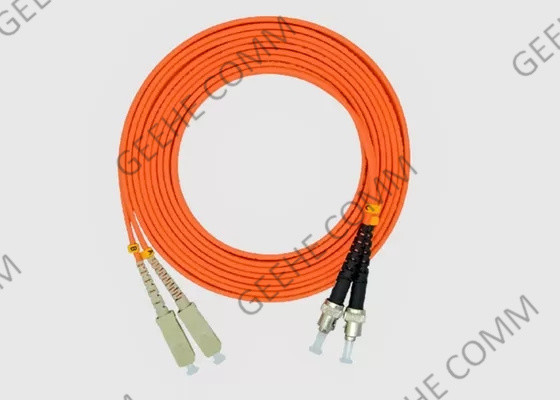 St du pullover G657A de fibre à la corde de correction de fibre de mode unitaire du duplex 10G de Sc