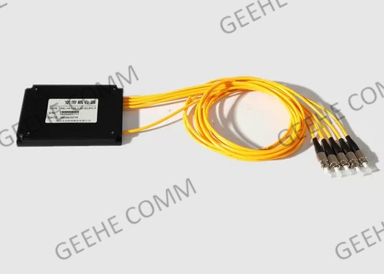 Diviseur optique en forme de boîte de fibre de FC/APC 1x4 2.0mm avec le connecteur de FC UPC