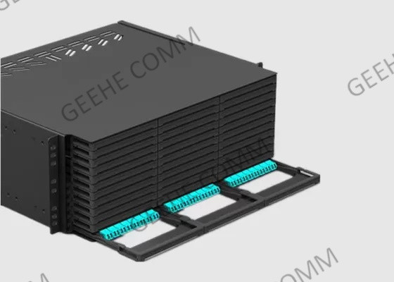 4U 576 noyaux LC au tableau de connexion des fibres de mode unitaire de MTP