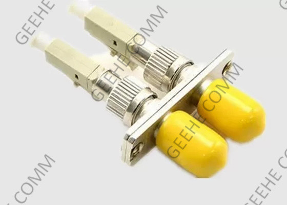 Les bouchons anti-poussière jaunes de RoHS duplexent le St à l'adaptateur de fibre de LC