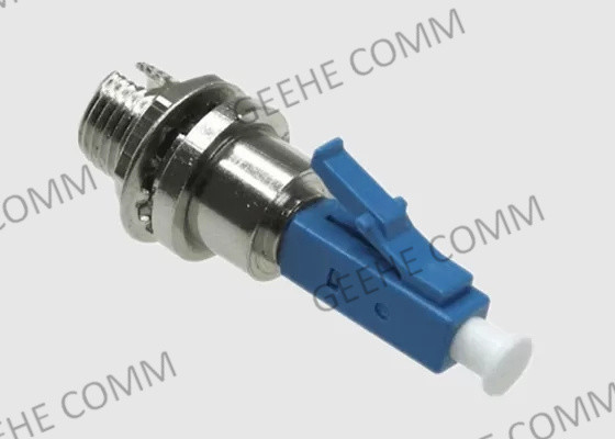 Mâle de FTTH LC UPC à l'adaptateur femelle de câble optique de fibre de FC