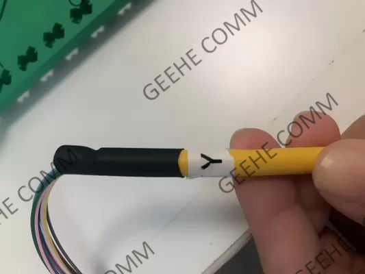 Bâti de support optique du diviseur 0.9mm de PLC de fibre de noyaux de la sortance 12 de Sc UPC de mode unitaire