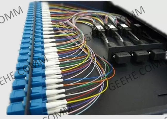 Tableau de connexion des fibres gauche de pouce 24 de FTTH 1U 19 avec l'adaptateur