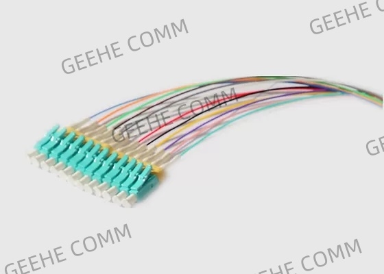 Le mode multi 12 creuse 0.9mm MPO au câble d'évasion de LC