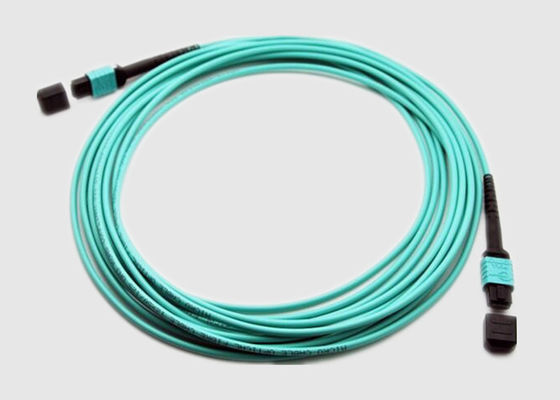Corde de correction multi de la fibre OM4 MPO du mode 24 de l'Aqua 10Gbs