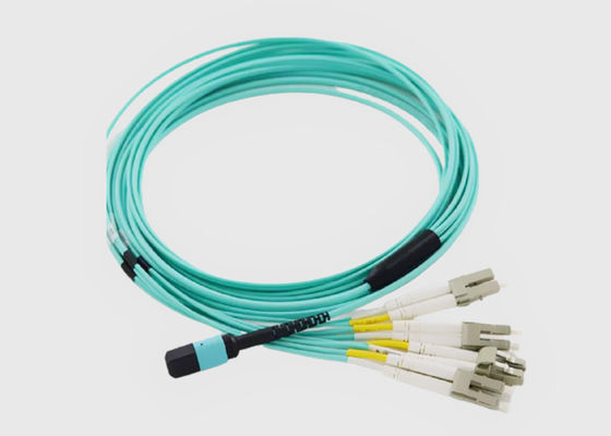 8 fibre OM3 Aqua Female au mâle MPO au câble duplex d'évasion de fibre de 4x LC