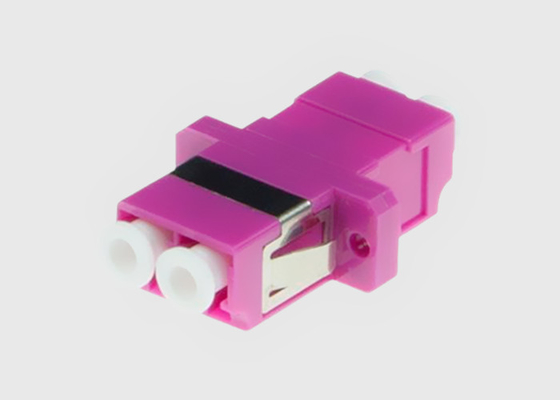 Le duplex le millimètre OM4 d'adaptateur de câble optique de fibre de LC/UPC a bridé fibre de Violet Mikrolink OM4
